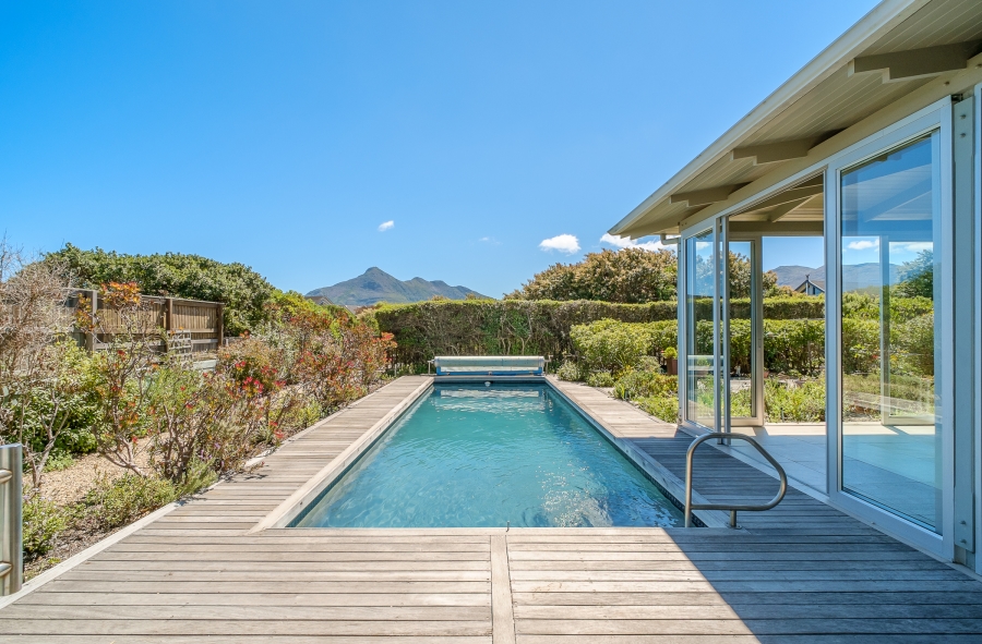 3 Bedroom Property for Sale in Lake Michelle Western Cape